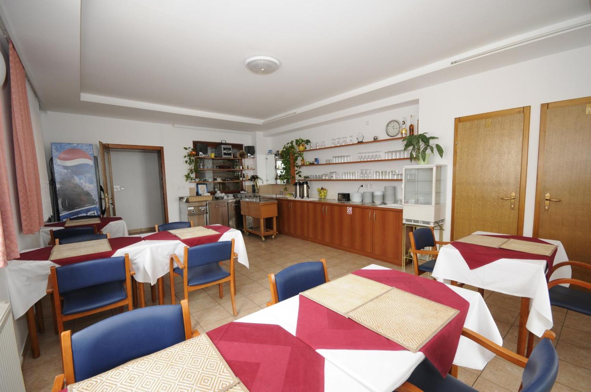 Pansion Antonio Bed & Breakfast Slavonski Brod Exterior foto