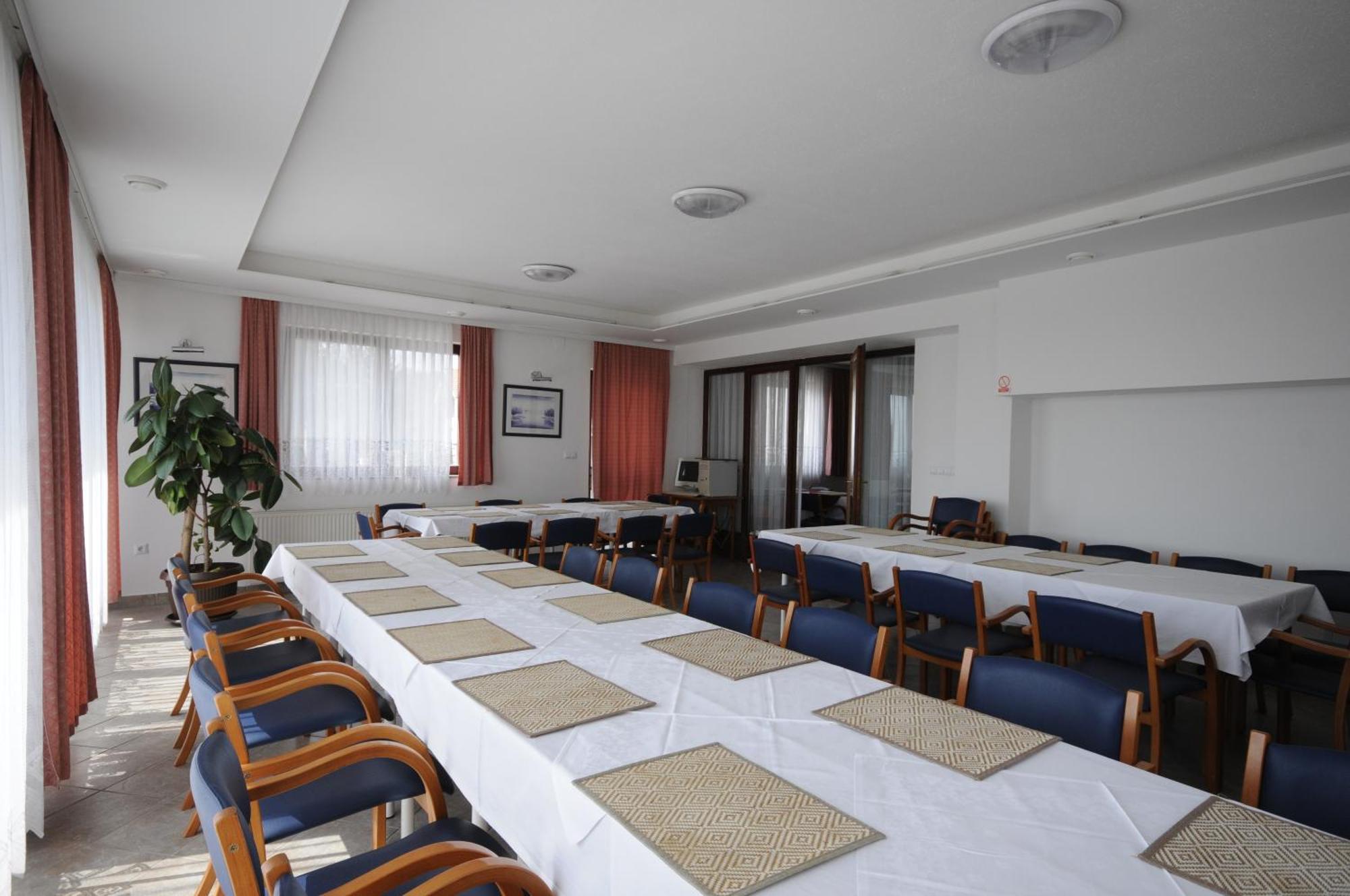 Pansion Antonio Bed & Breakfast Slavonski Brod Exterior foto